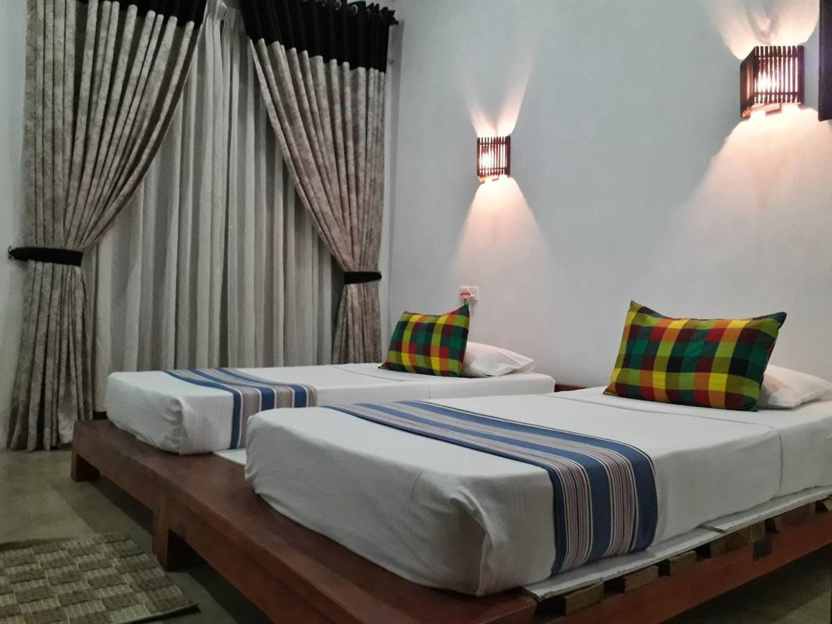 Bed and Breakfast Grand Freedom à Sigirîya Extérieur photo