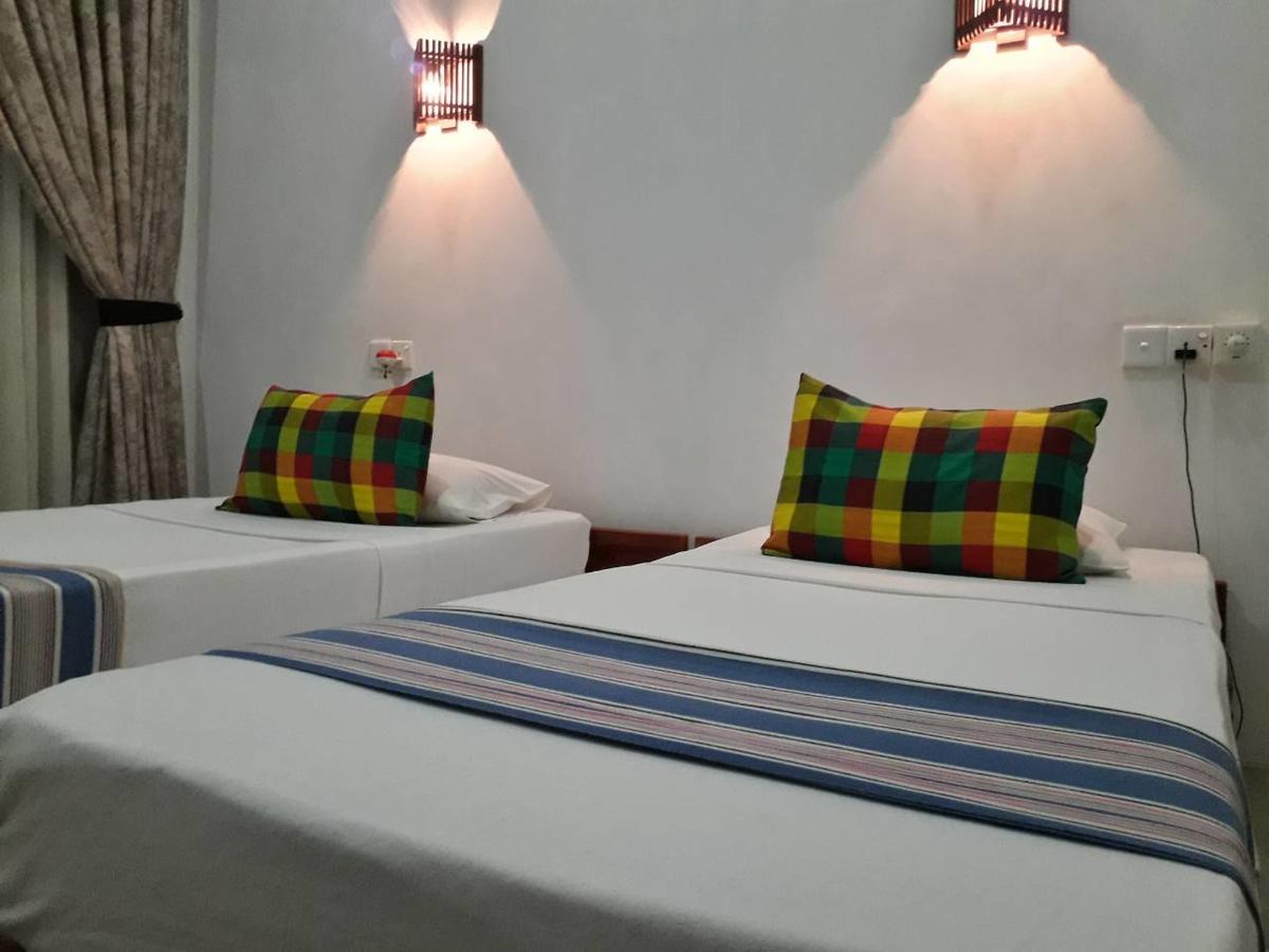 Bed and Breakfast Grand Freedom à Sigirîya Extérieur photo